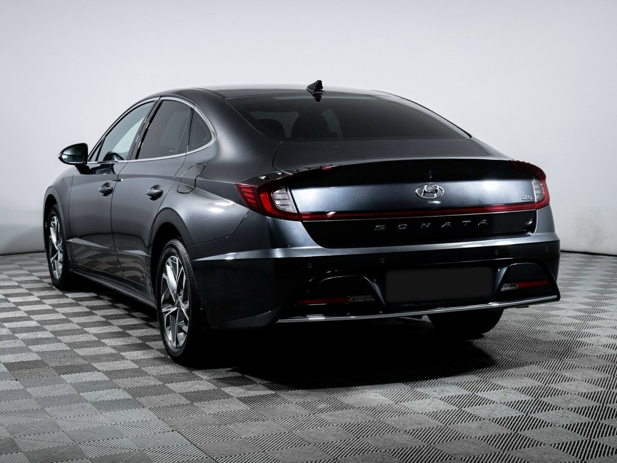 Hyundai Sonata с пробегом — 2022 год. Фото: #6