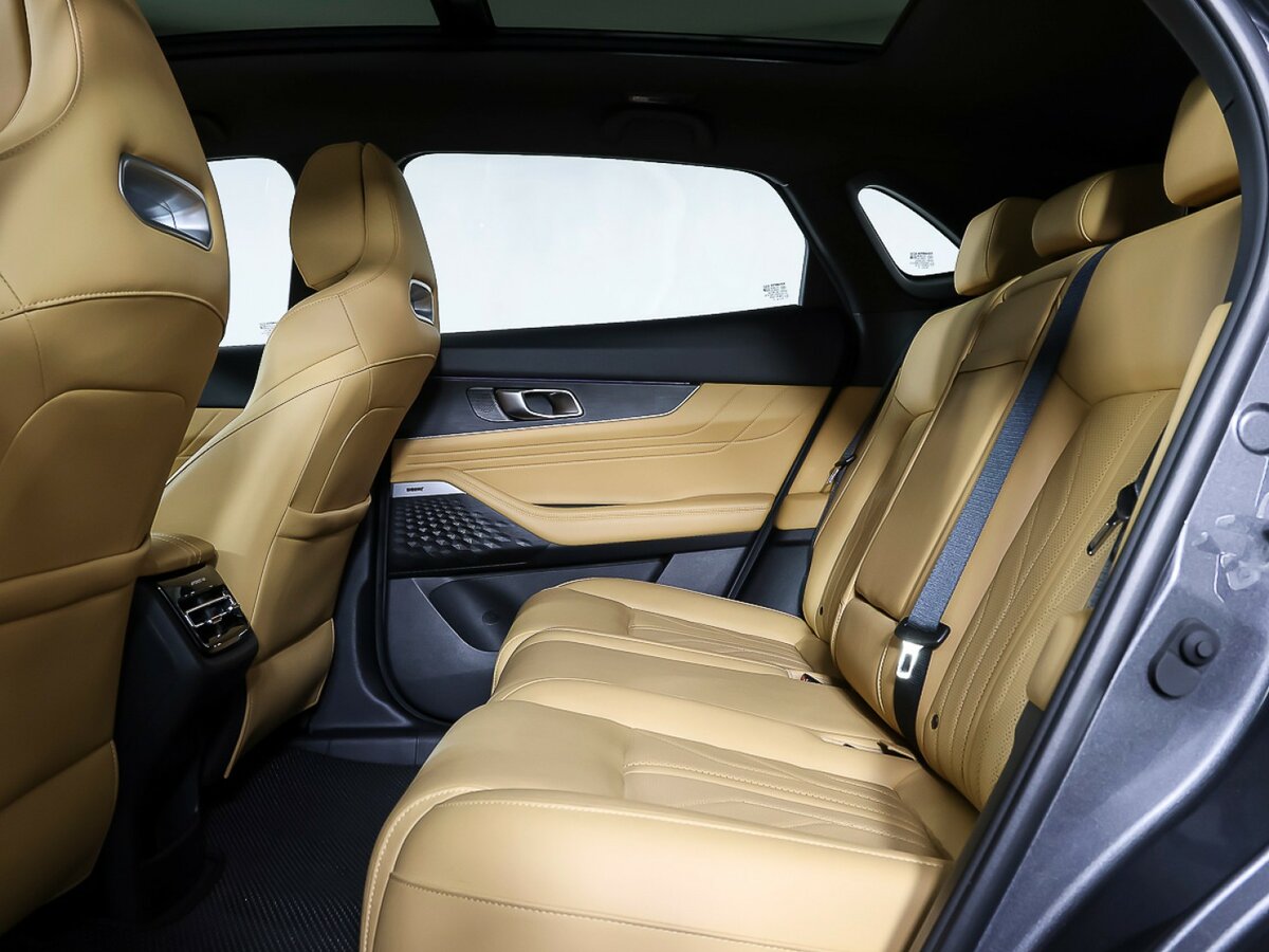 Changan UNI-K с пробегом — 2023 год. Фото: #11