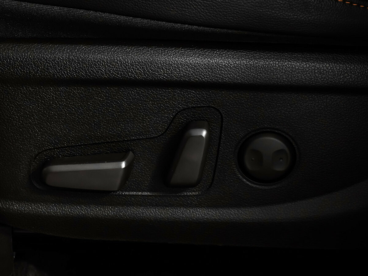 Hyundai Santa Fe с пробегом — 2018 год. Фото: #16