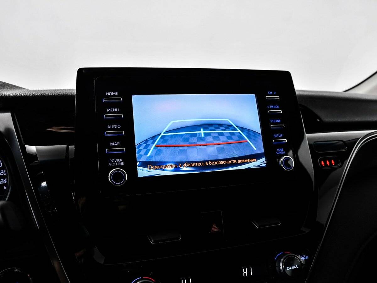 Toyota Camry с пробегом — 2021 год. Фото: #12