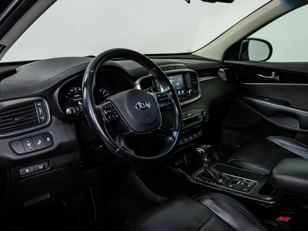Kia Sorento с пробегом — 2018 год. Фото: #7