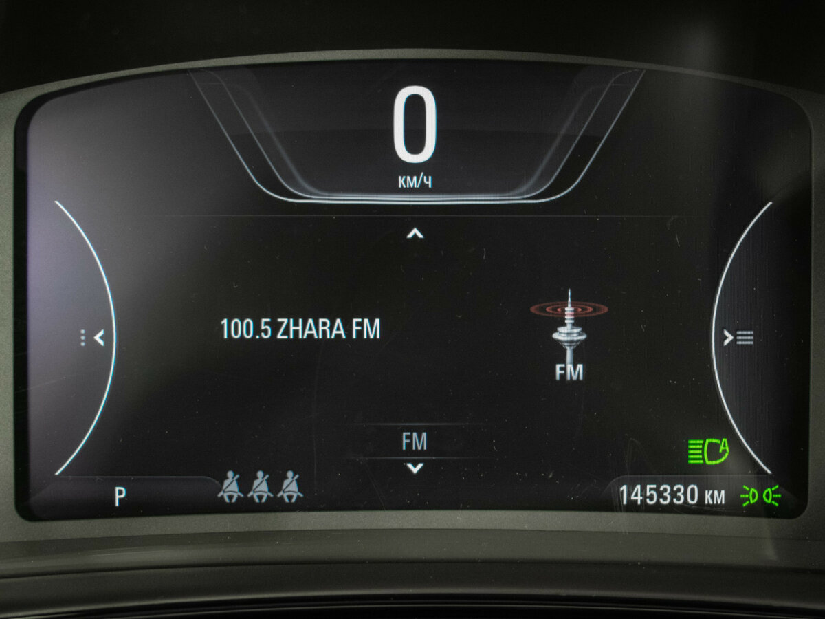 Opel Insignia с пробегом — 2014 год. Фото: #10