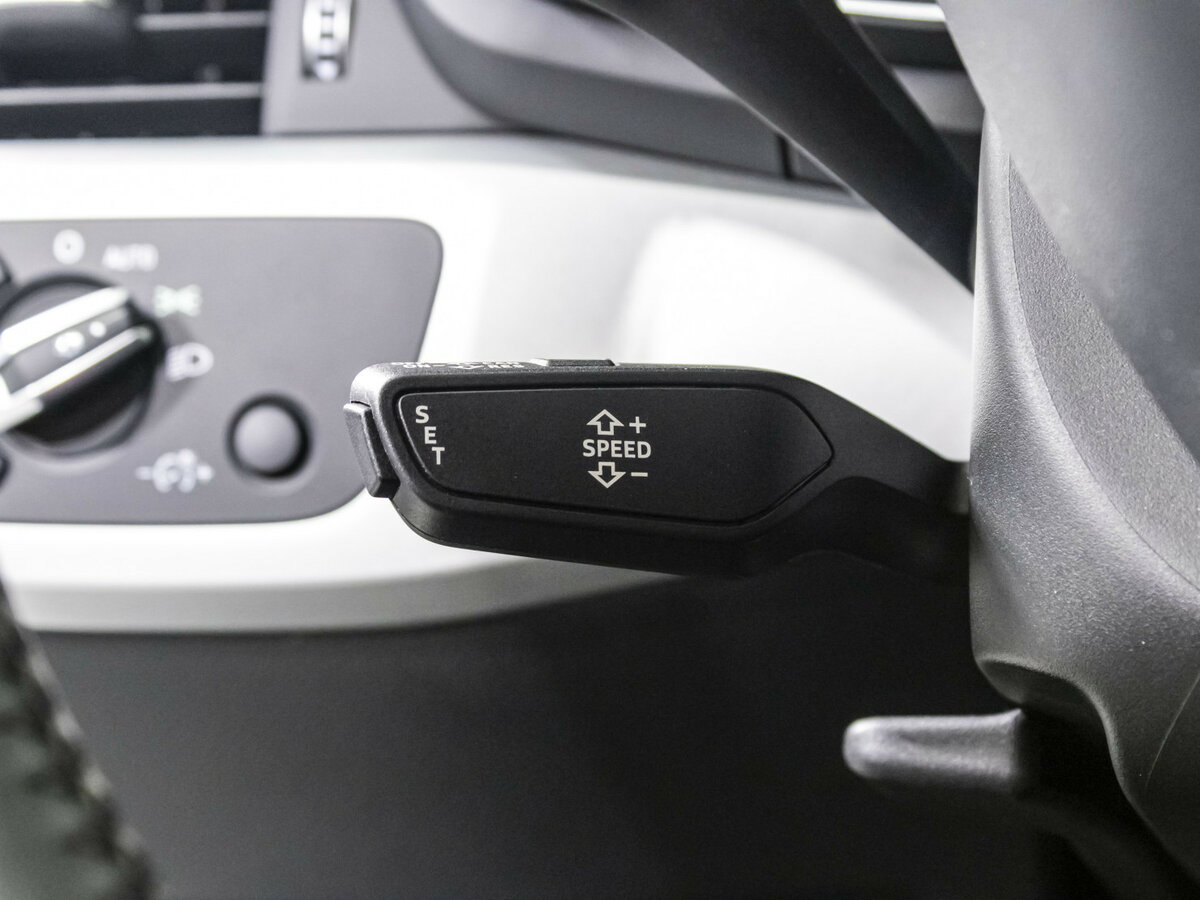 Audi A4 с пробегом — 2018 год. Фото: #16