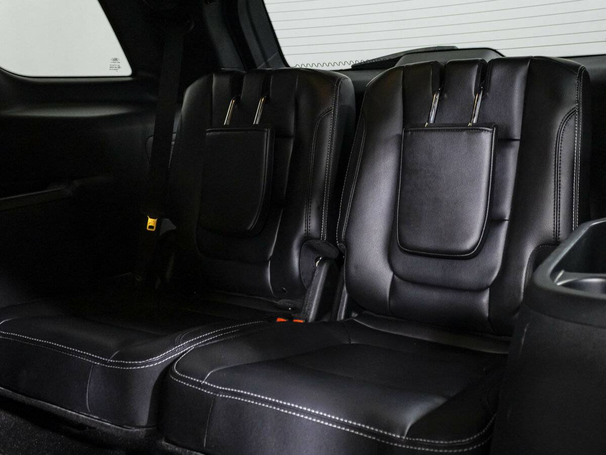 Ford Explorer с пробегом — 2018 год. Фото: #11