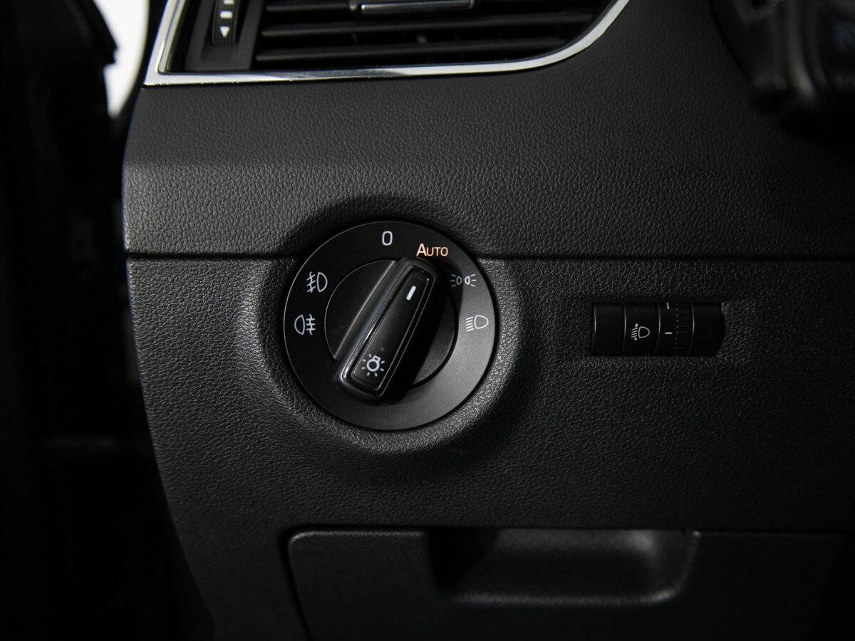 Skoda Octavia с пробегом — 2014 год. Фото: #12