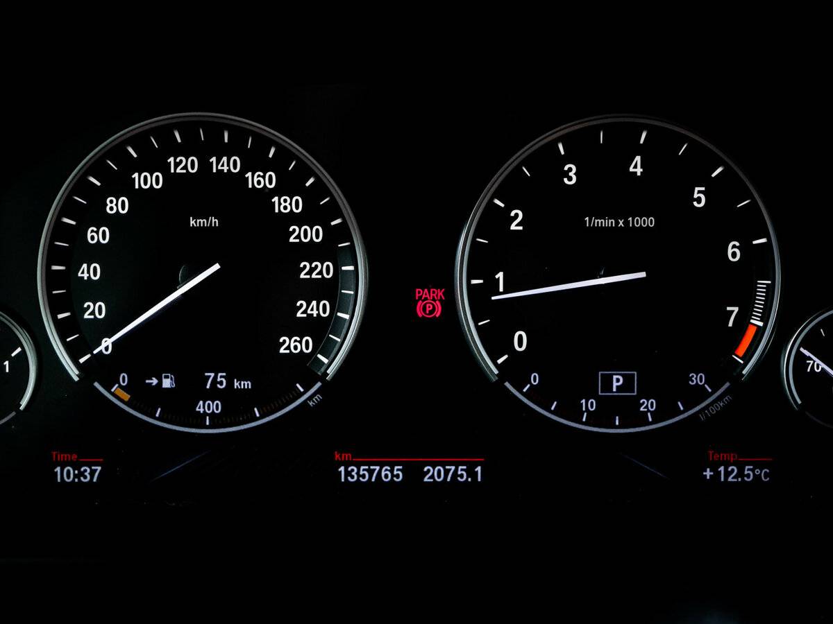 BMW 5 серии с пробегом — 2014 год. Фото: #10