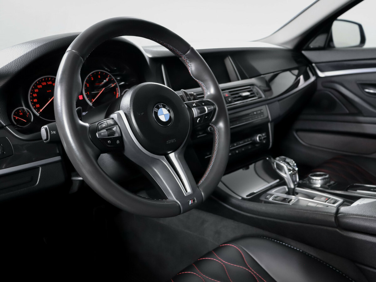BMW 5 серии с пробегом — 2014 год. Фото: #13