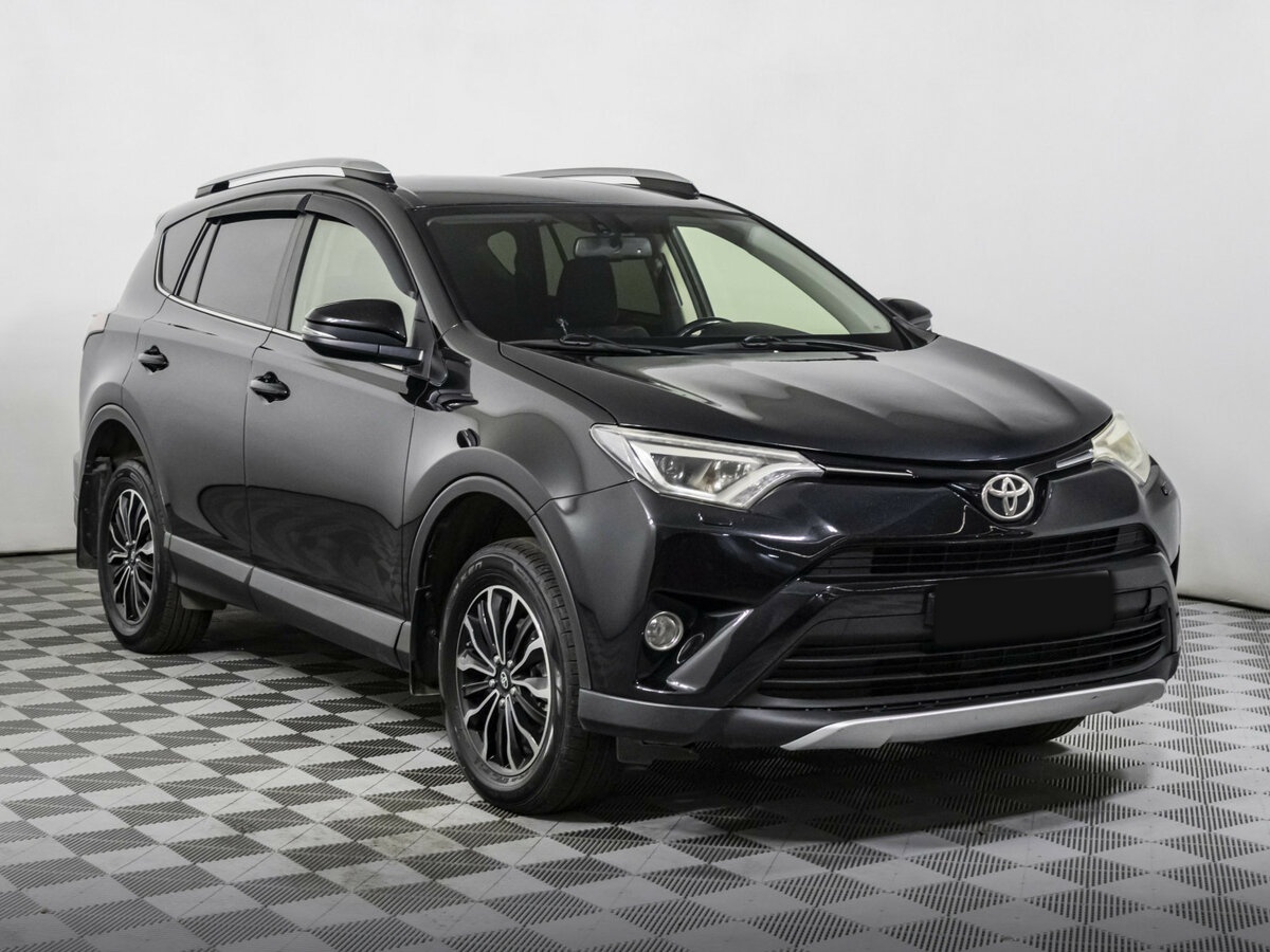 Toyota RAV4 с пробегом — 2015 год. Фото: #2