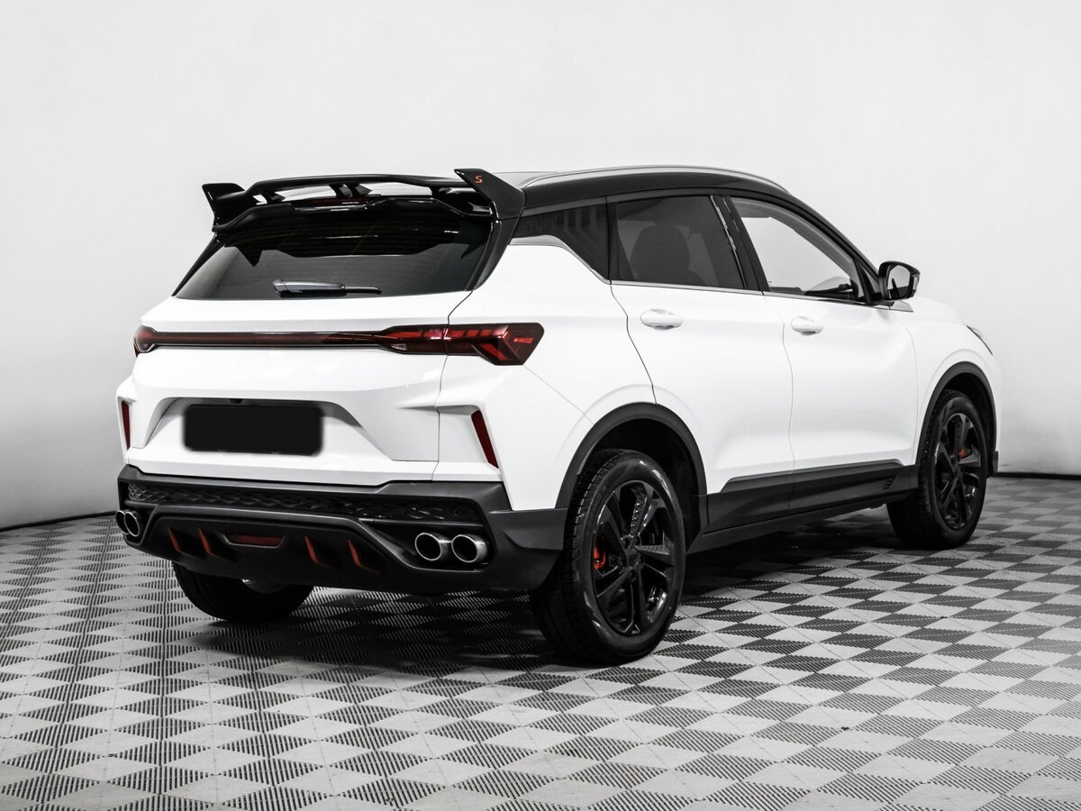 Geely Coolray с пробегом — 2023 год. Фото: #3