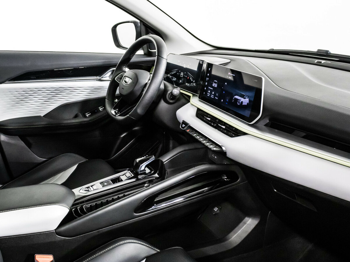 Geely Coolray с пробегом — 2023 год. Фото: #6