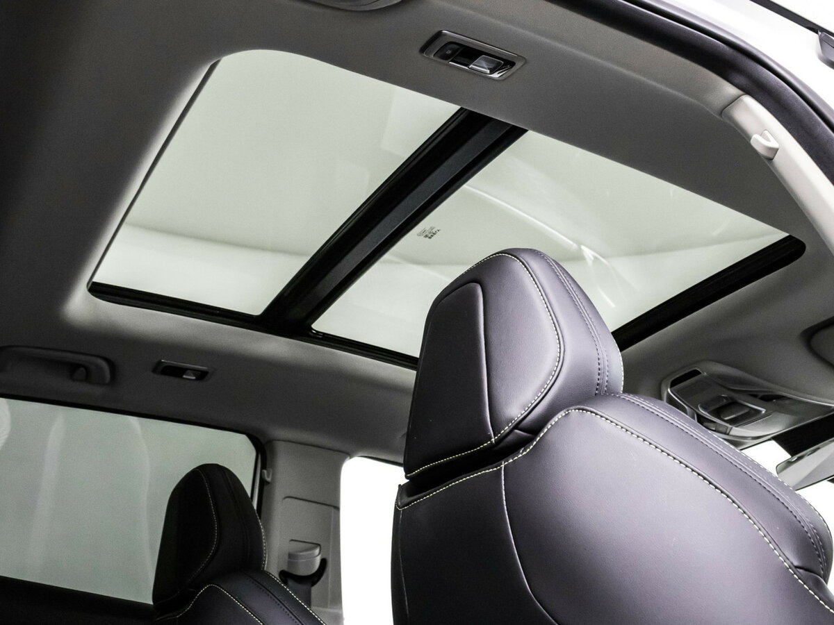 Geely Coolray с пробегом — 2023 год. Фото: #18