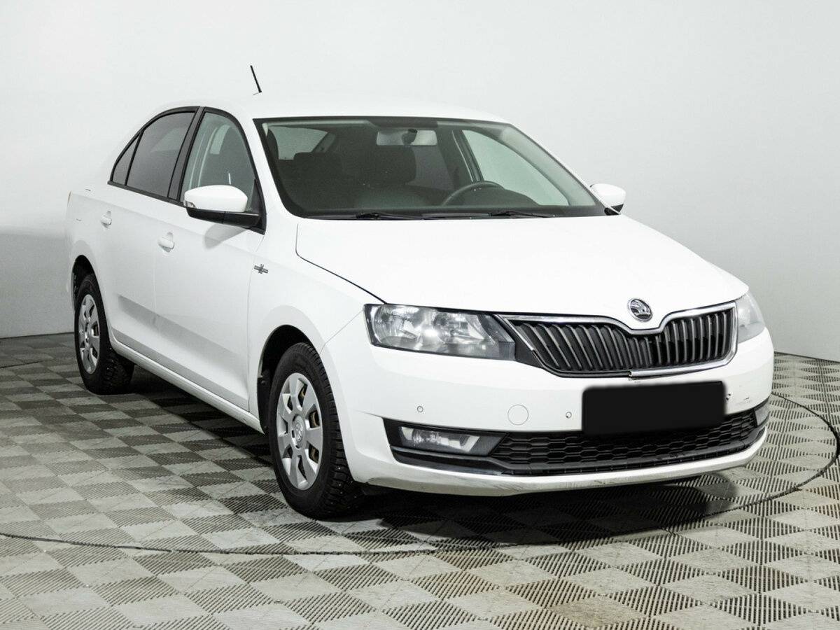 Skoda Rapid с пробегом — 2018 год. Фото: #2