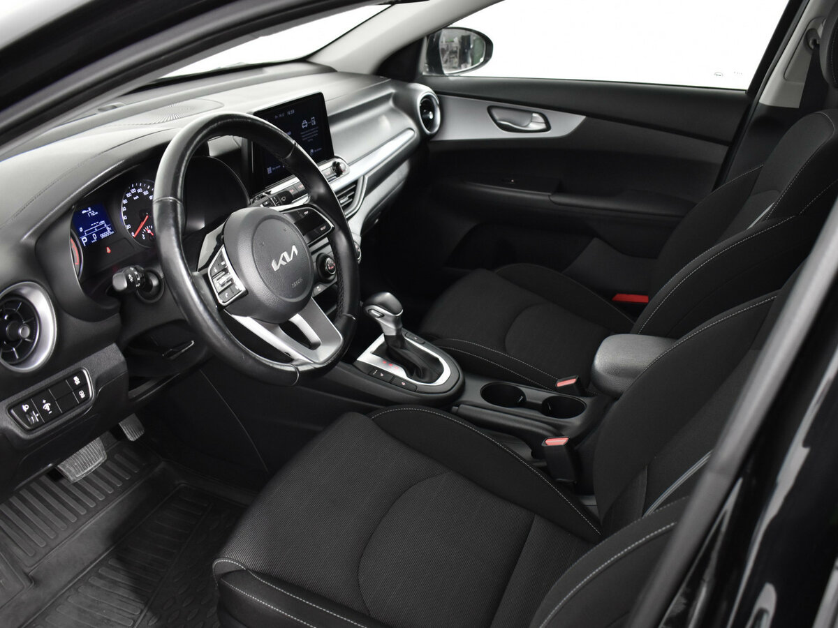 Kia Cerato с пробегом — 2022 год. Фото: #7