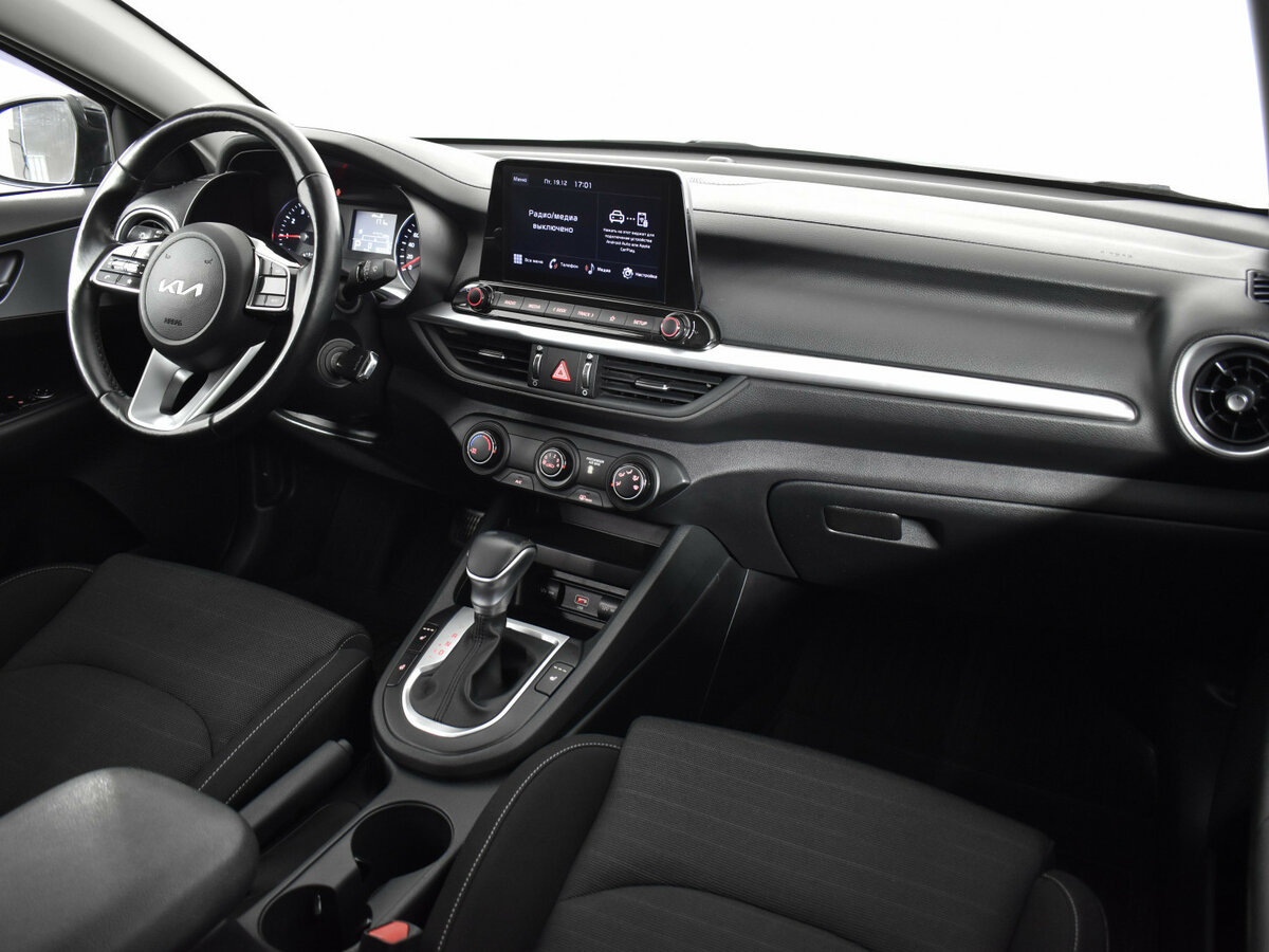 Kia Cerato с пробегом — 2022 год. Фото: #8