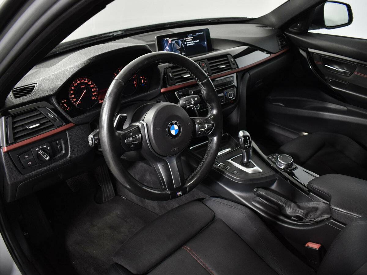 BMW 3 серии с пробегом — 2012 год. Фото: #8