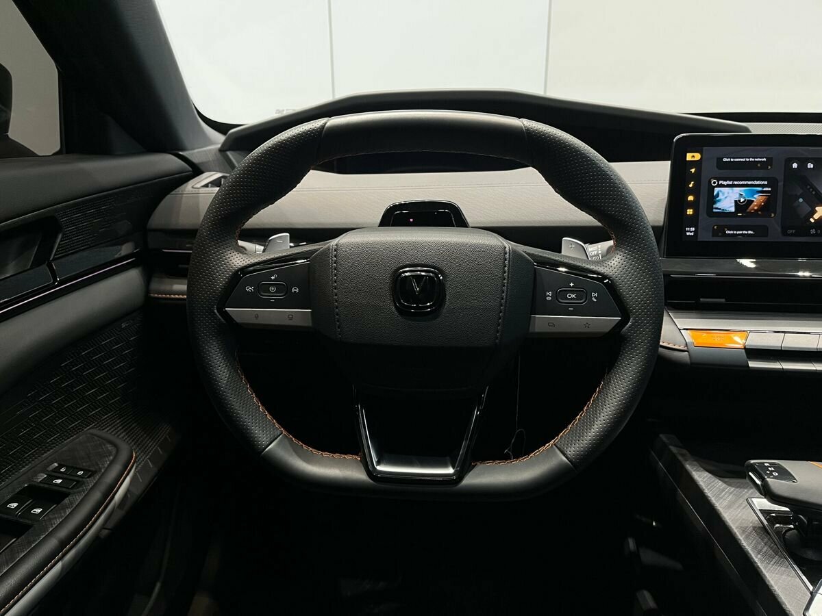 Changan UNI-V с пробегом — 2024 год. Фото: #11