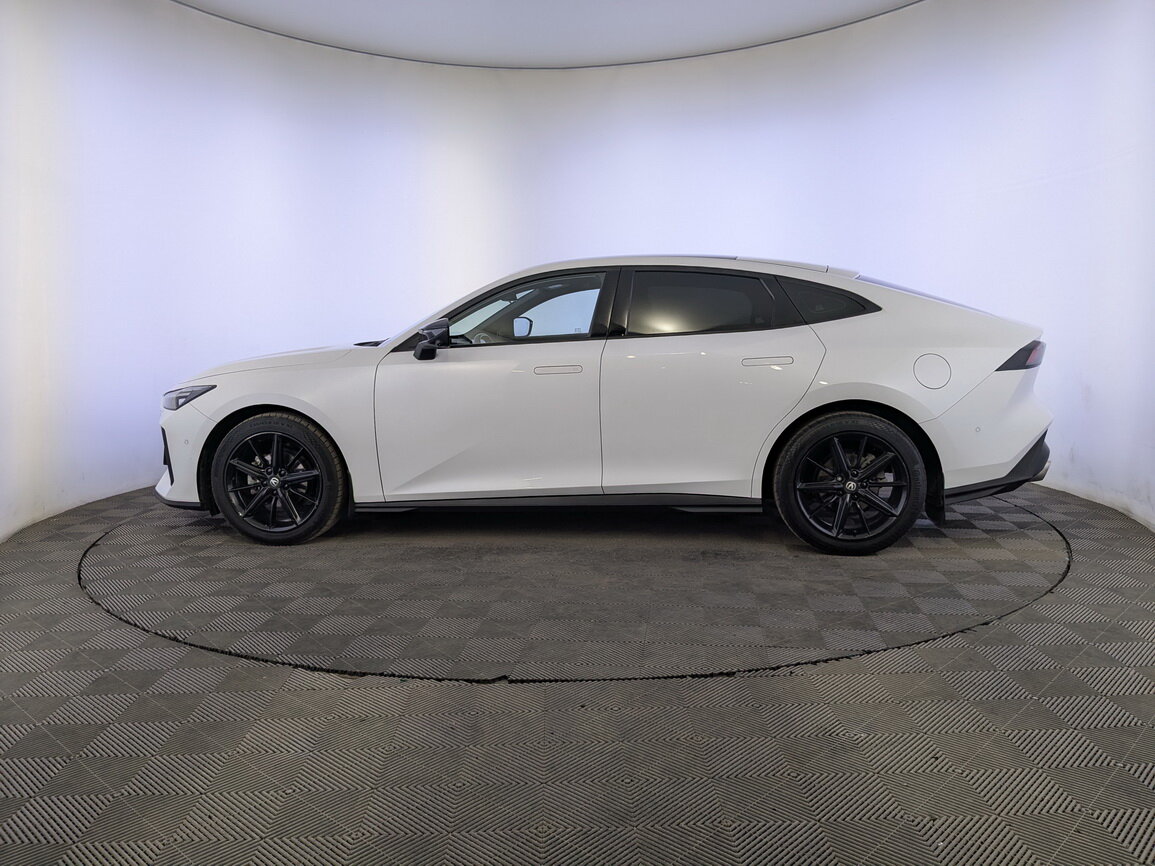 Changan UNI-V с пробегом — 2023 год. Фото: #7