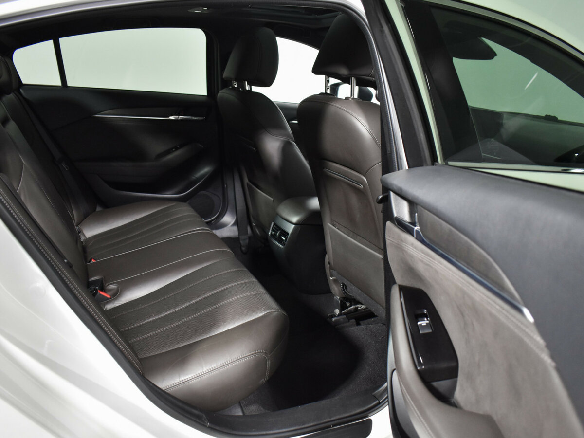 Mazda 6 с пробегом — 2018 год. Фото: #11