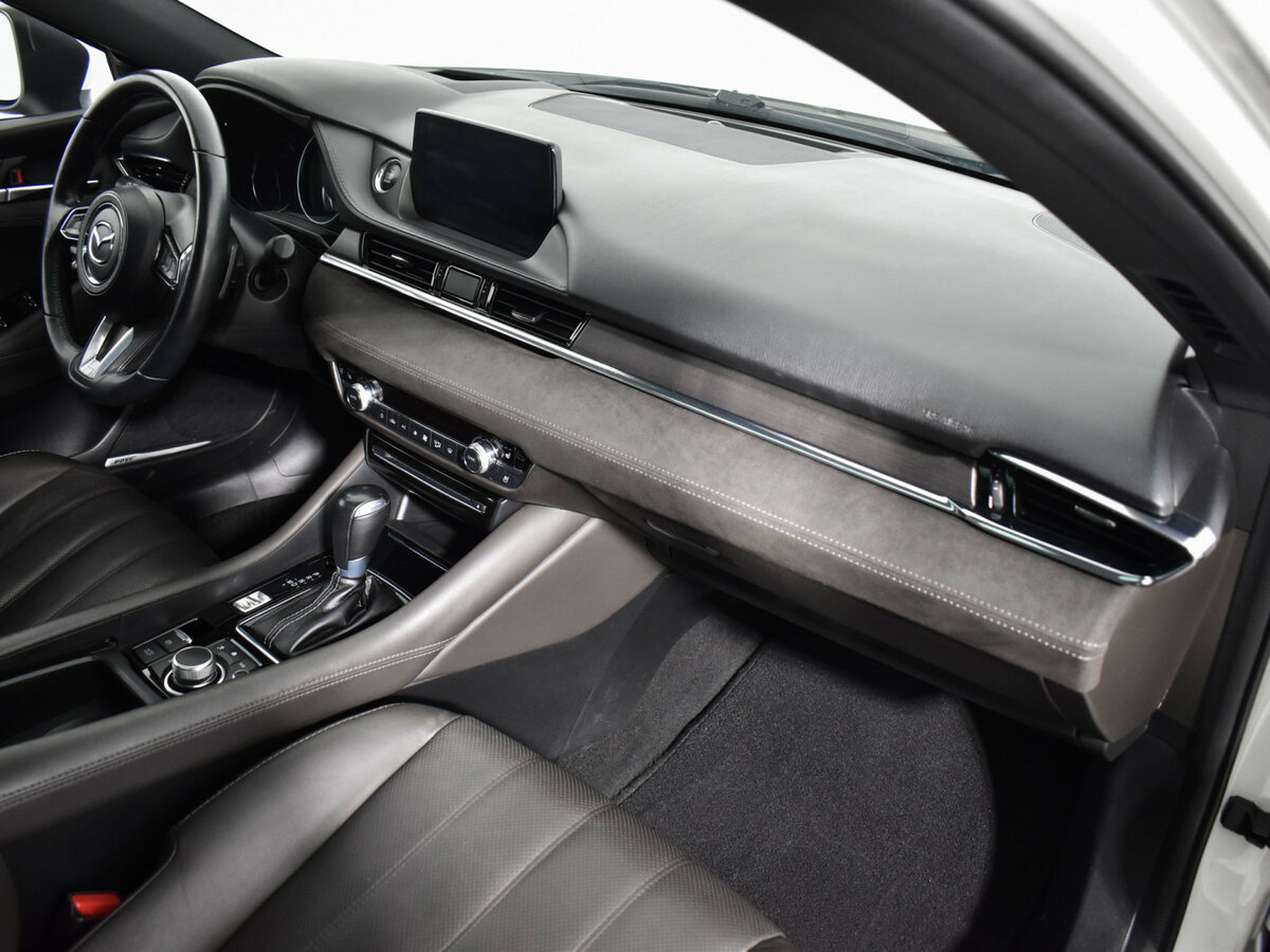 Mazda 6 с пробегом — 2018 год. Фото: #13