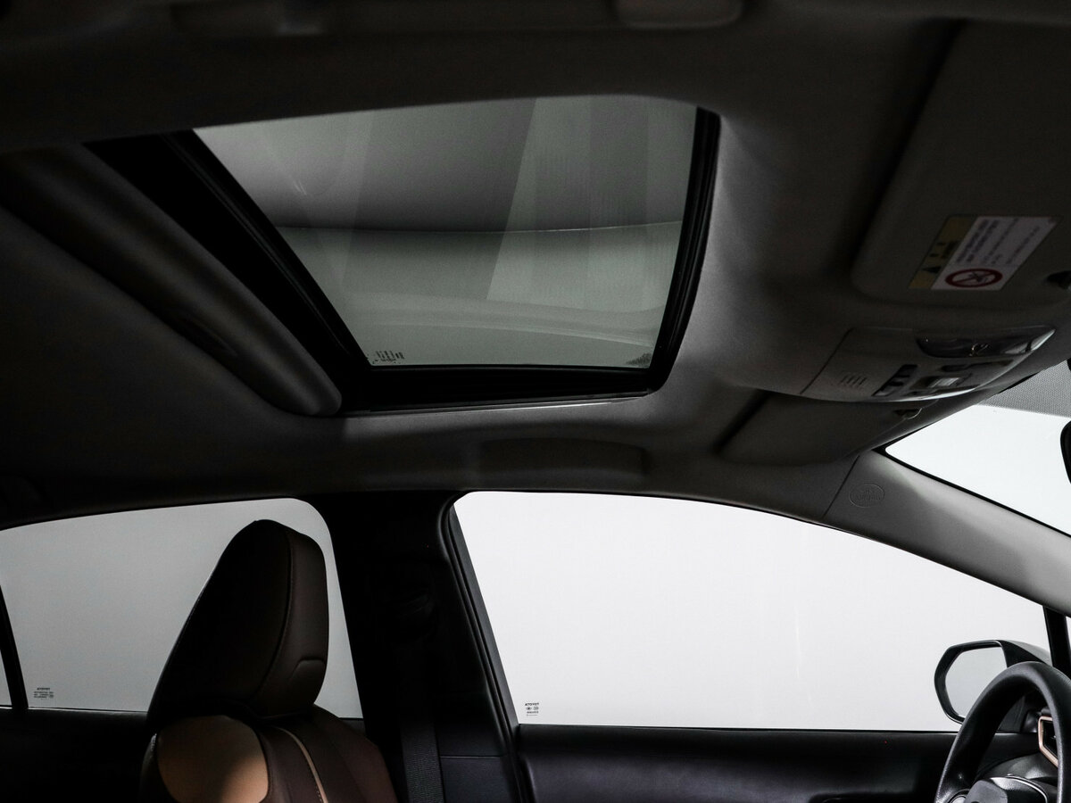 Toyota Corolla с пробегом — 2021 год. Фото: #13