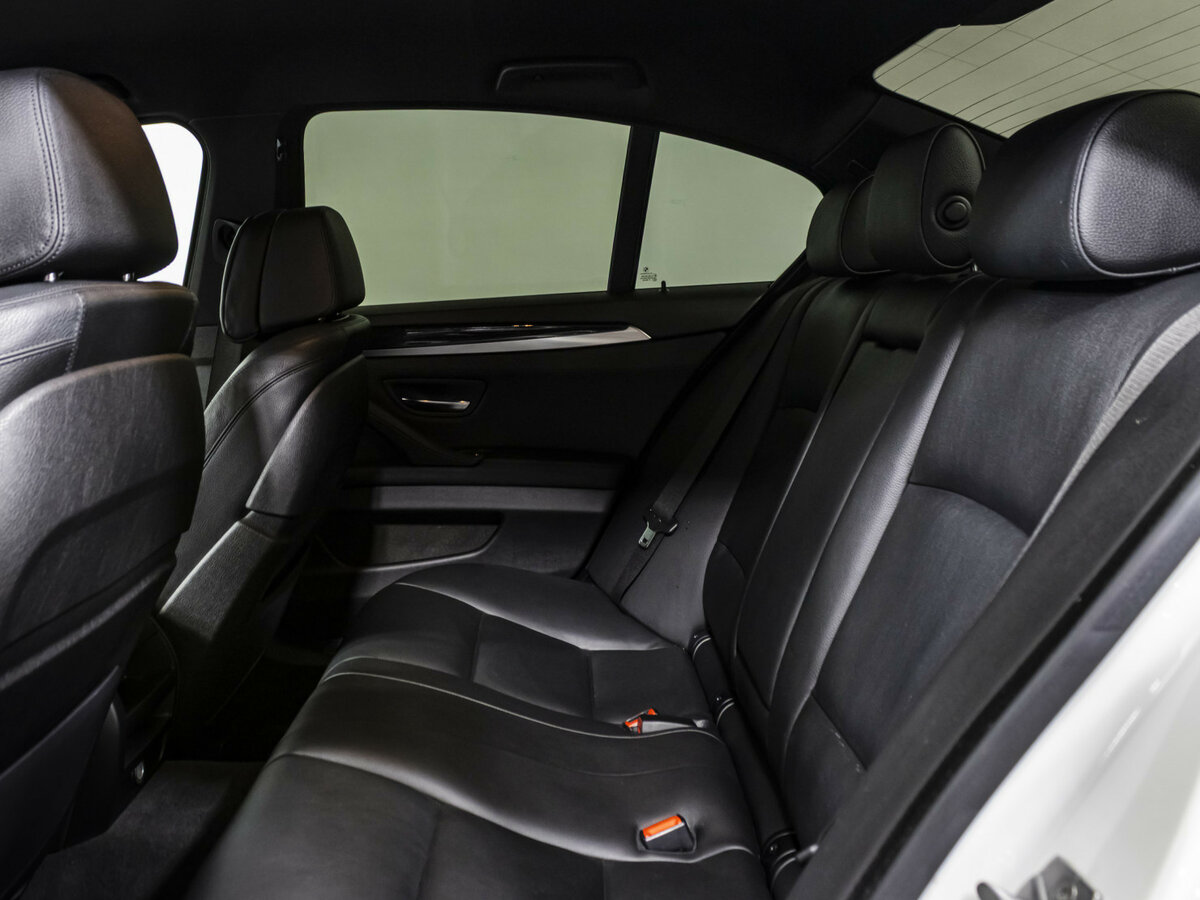 BMW 5 серии с пробегом — 2016 год. Фото: #11